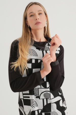 Dolcezza női tunika,kétoldalt zsebes,nyakán cipzáros