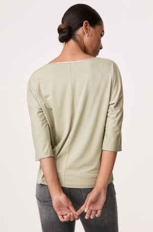 Taifun női felső, 3/4-es denevérujjú, kereknyakú, elöl szatén