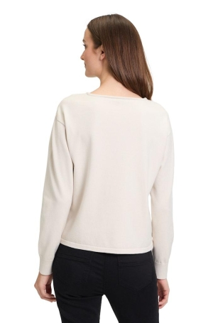 Betty Barclay női pulóver, kerenyakú, elején nyomottmintás