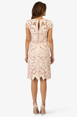 Apart női ruha, tüllbetétes, zsinórrátétes