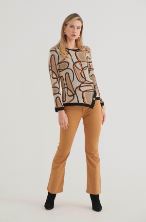 Dolcezza női pulóver hosszított,kereknyakú,oldalt díszgombok