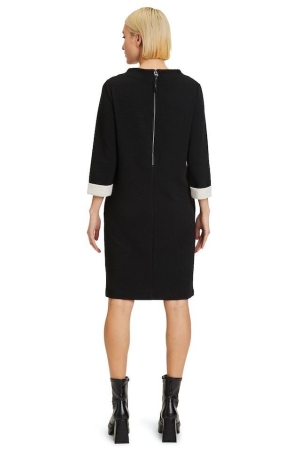 Betty Barclay női ruha, vállán köves, 3/4-es ujjú, egyenes, rávarrt zsebes