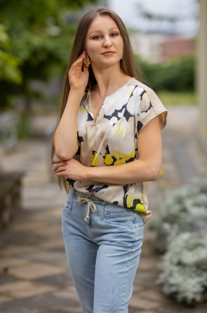 Taifun női felső japánujjú,sliccelt-kerek  nyakú