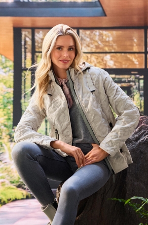 Gil Bret női dzseki,technikai,kapucnis,nyomott mintás